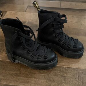 Dr. Martens Trevonna Boots